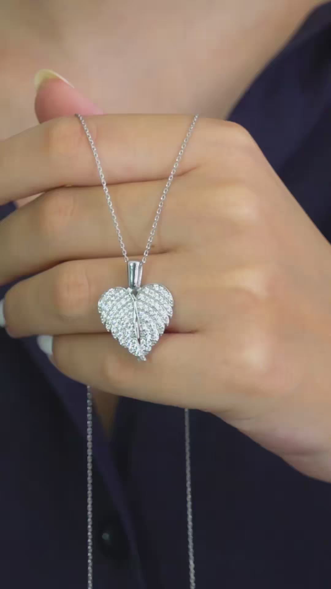 Taki | Wings of Love Personalisierte Namens Damen Silber Herz Halskette