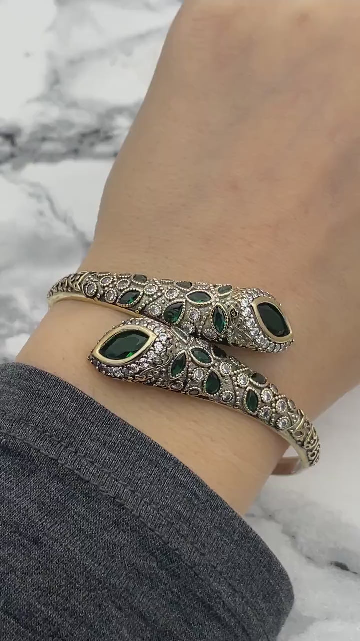 Istanbul Schmuck | Handgefertigtes Smaragdstein-Ottoman-Silberarmband
